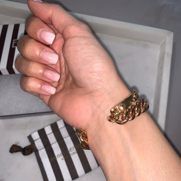 Henri Bendel cuff bracelet - Picture 4 of 5